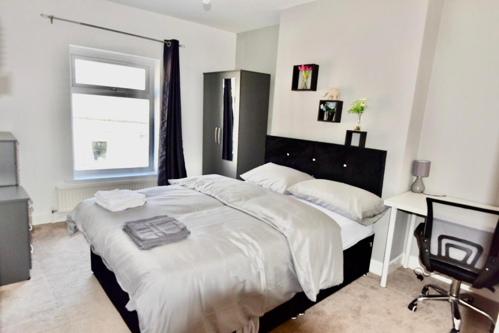 Вілла Come On In Lucas Street Newport Train Station Sleep Upto 8 Екстер'єр фото